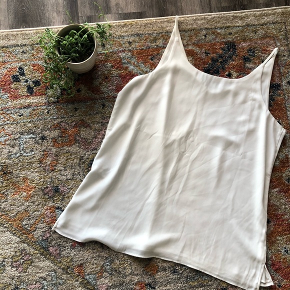 Flowy Tank - Picture 2 of 9